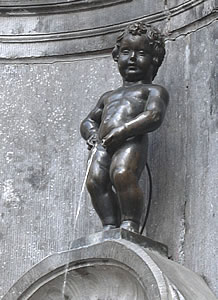 mannequinpis0.jpg